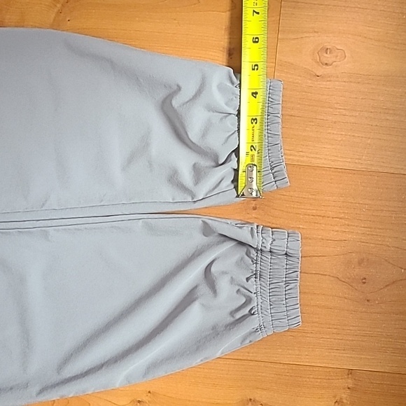 Gymshark Training Woven Joggers - Picture 14 of 16
